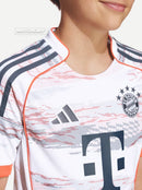 Kids Kit Away 25/26